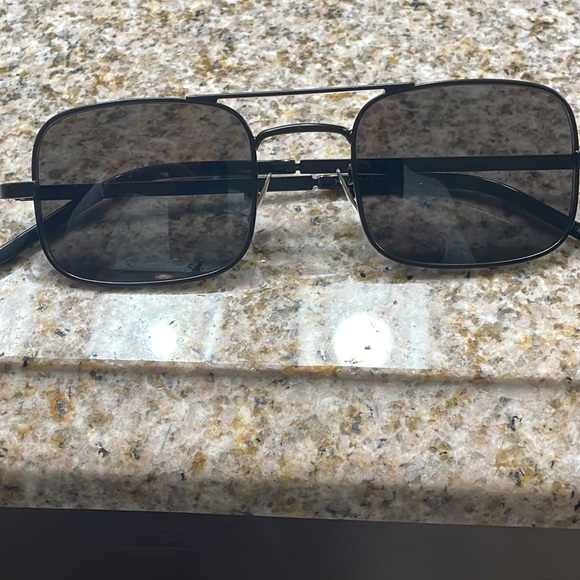 Saint Laurent sunglasses - Picture 2 of 5